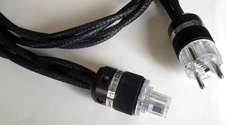 Audio Engineers Lightspeed 4D hálózati kábel