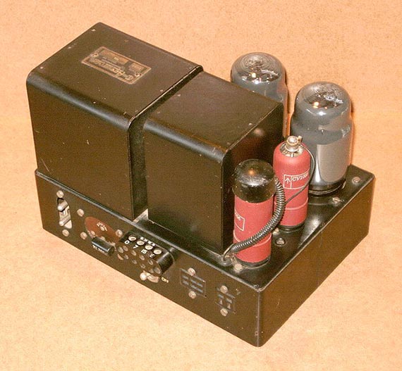 quad 1 power amplifier - front and rear