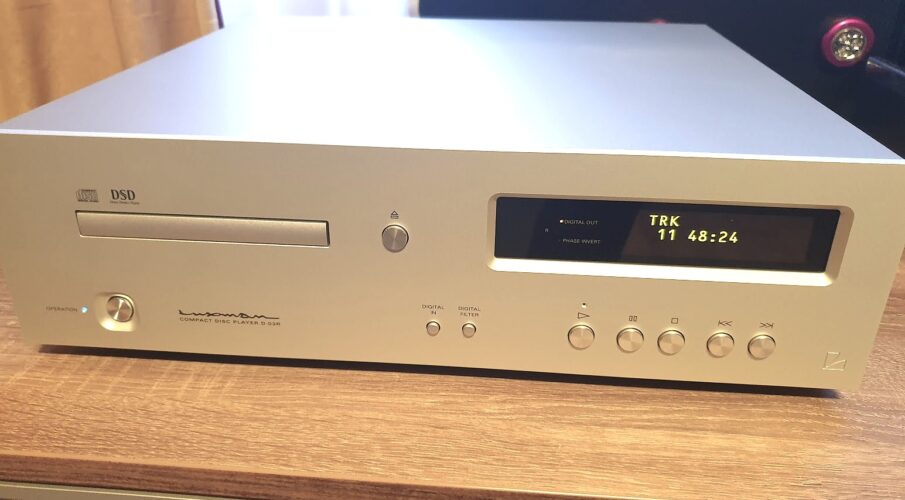 Luxman D-03R CD-játszó